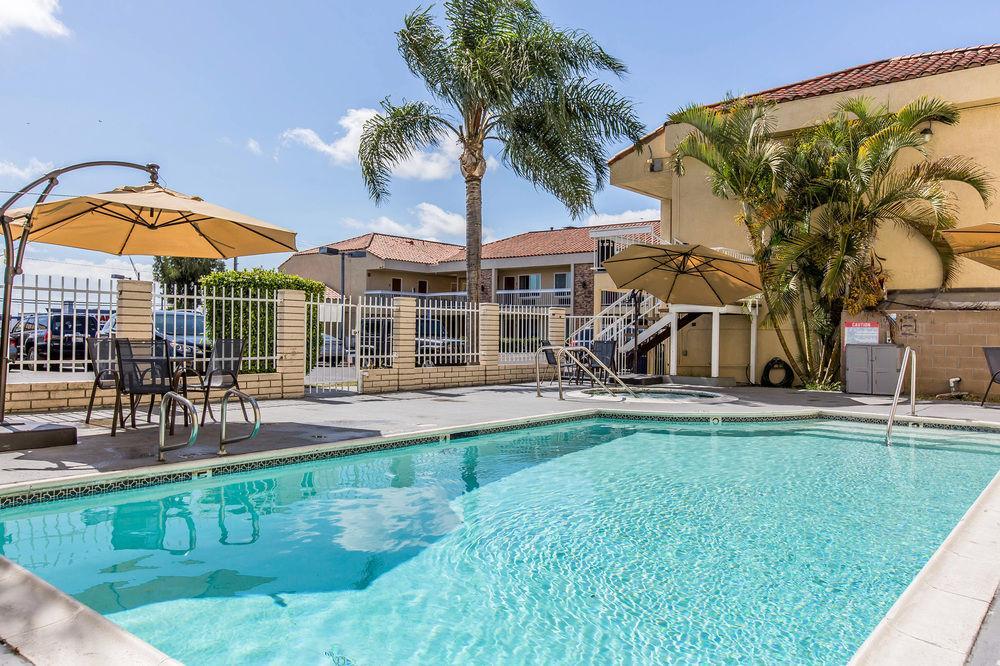 Quality Inn Long Beach - Signal Hill Экстерьер фото