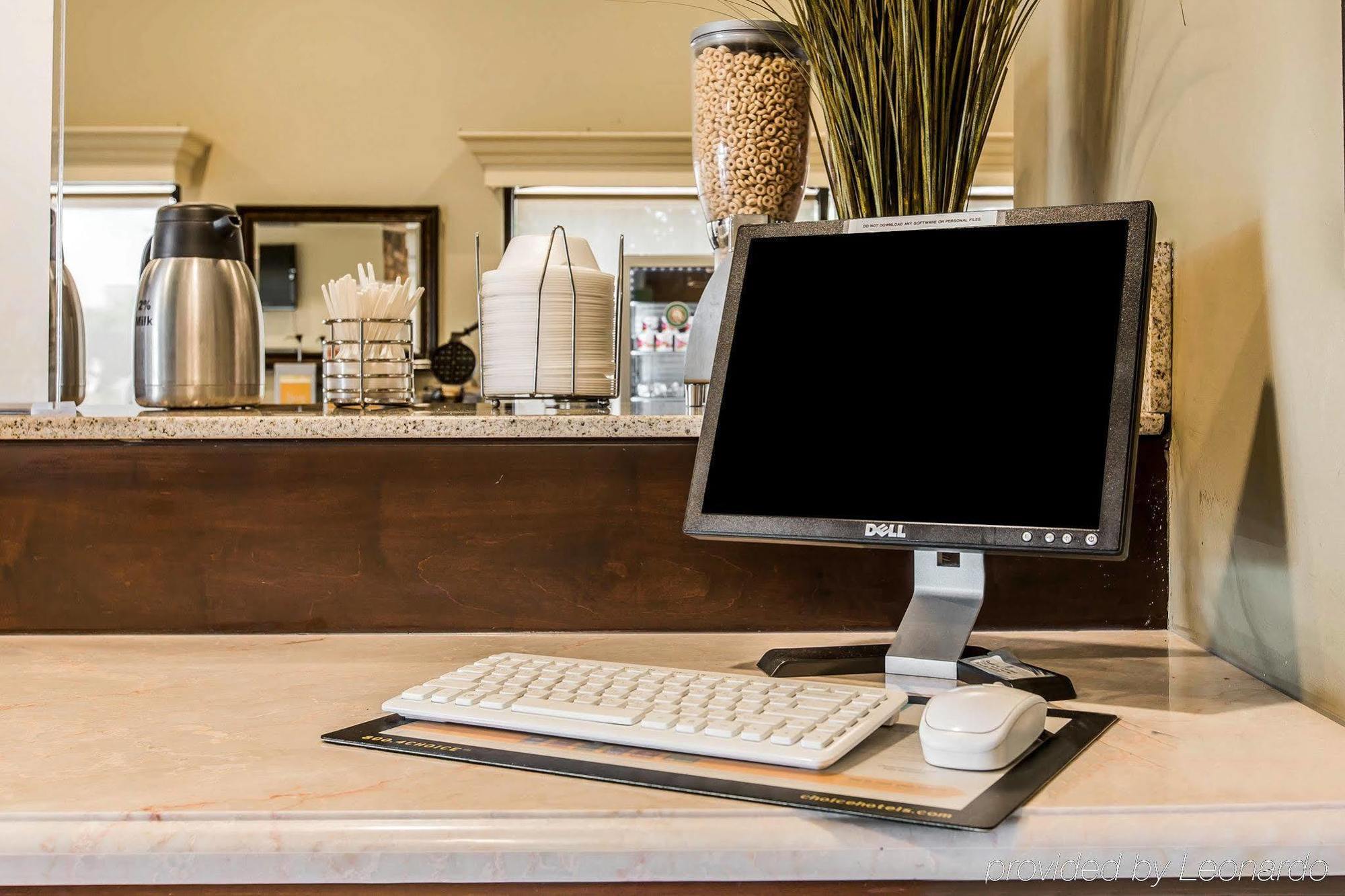 Quality Inn Long Beach - Signal Hill Экстерьер фото