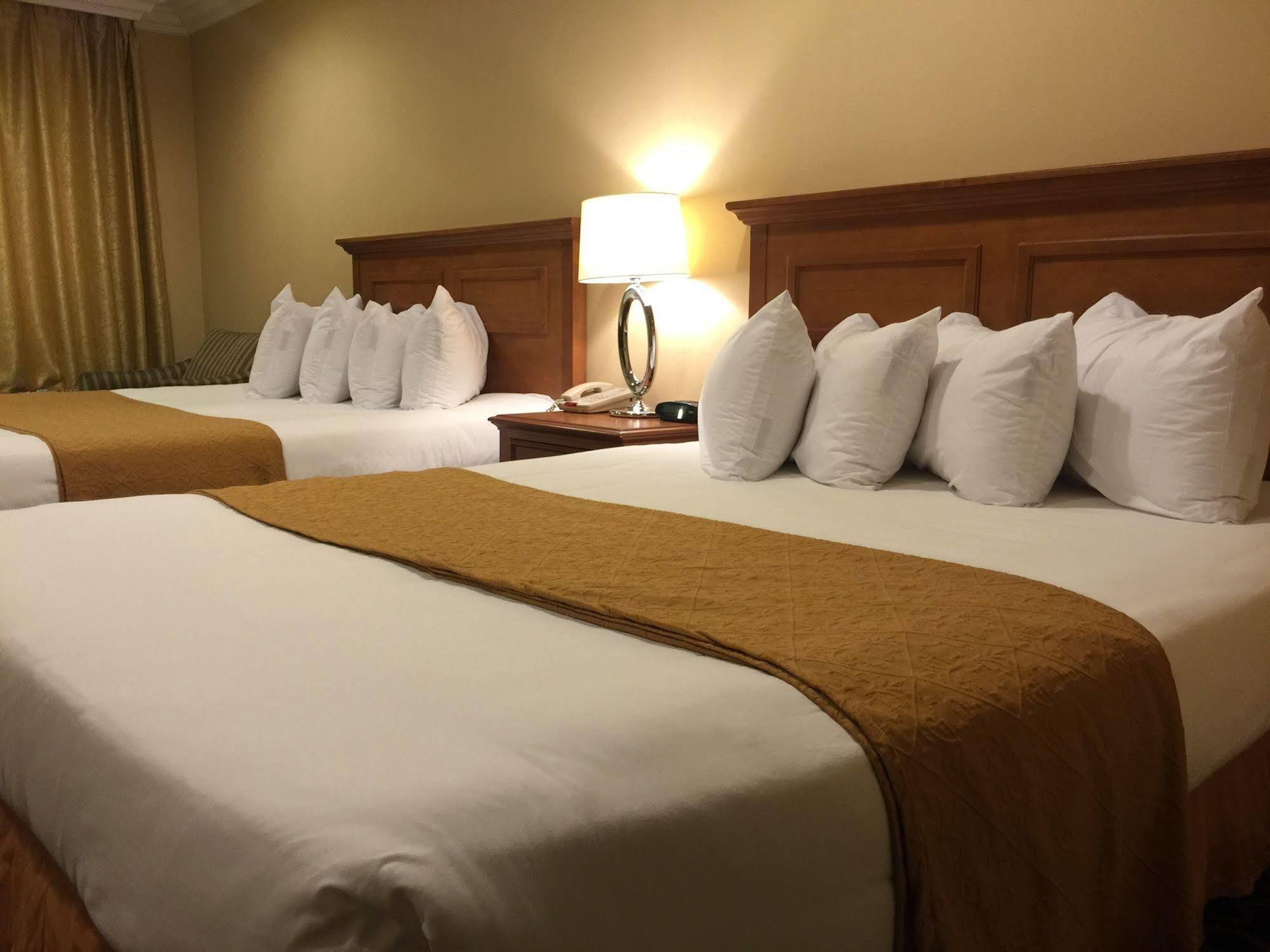 Quality Inn Long Beach - Signal Hill Экстерьер фото